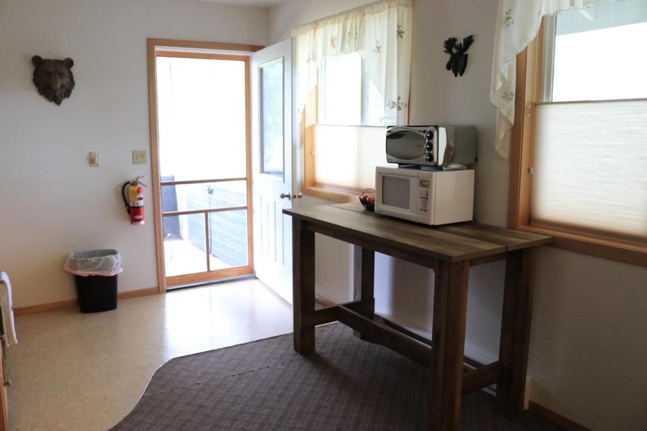 Moose Creek Resort West Glacier Esterno foto